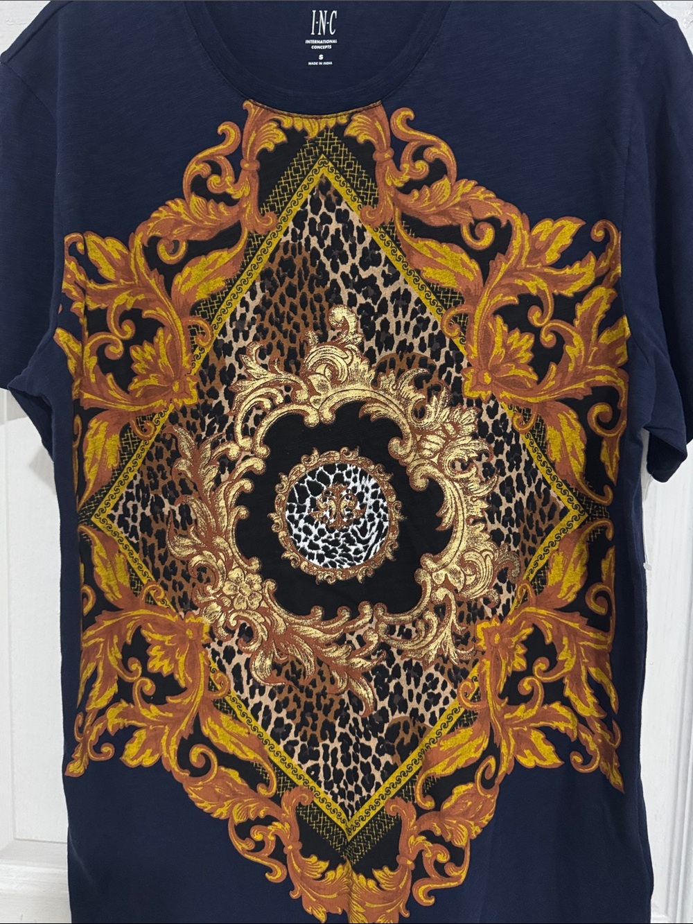 INC Men’s Navy Graphic Baroque Print Tee Size Small